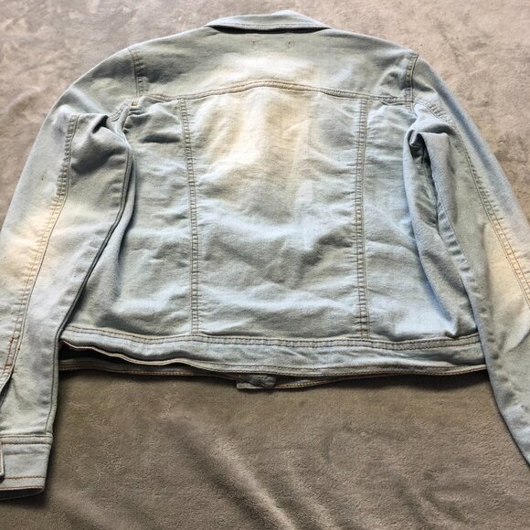 Dollhouse Light Wash Denim Jean Jacket Size Med - Picture 4 of 11